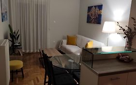 Μ&Κ - Your Athens Home - Νewly Renovated 2Bd Apartment In Family Neighborhood Close To City Center